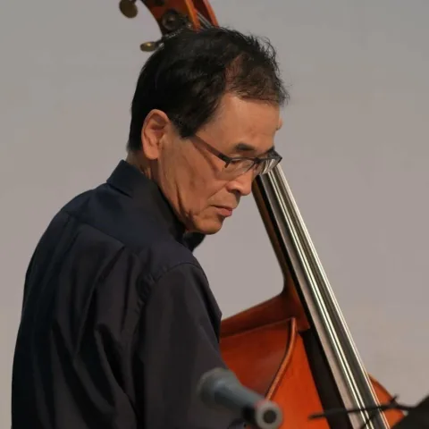 松井千秋